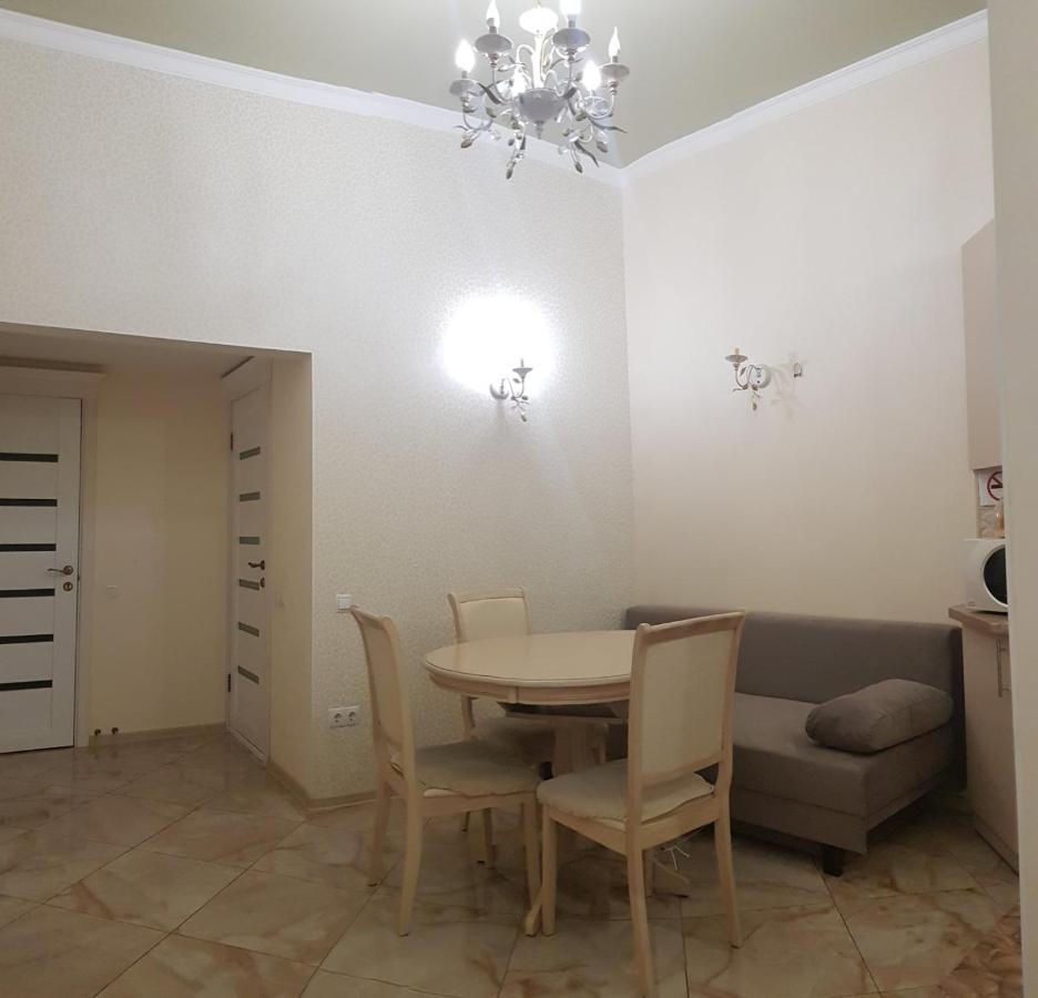 Vip Apartment In The Very Center Of Odessa With Sea View Bagian luar foto